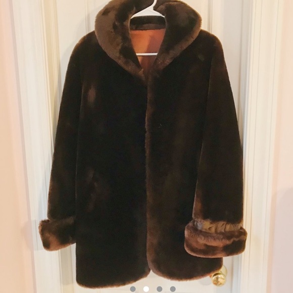 Brown fur winter coat - Picture 3 of 3